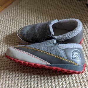 Sorel Women’s Mackenzie Holiday Gray Comfort Slip On Slipper